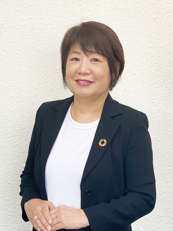 村田 佳子